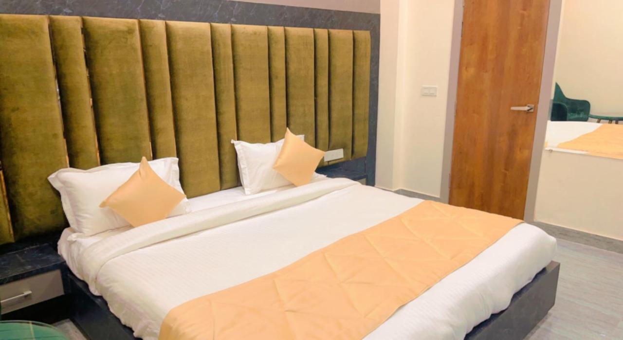 City View With Garden -5 Mins Walk From Golden Temple أمريتسار المظهر الخارجي الصورة