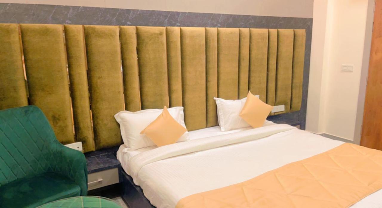 City View With Garden -5 Mins Walk From Golden Temple أمريتسار المظهر الخارجي الصورة