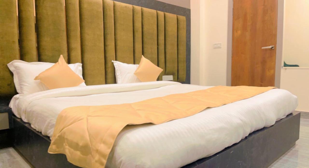 City View With Garden -5 Mins Walk From Golden Temple أمريتسار المظهر الخارجي الصورة